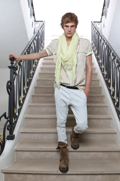 Look 4